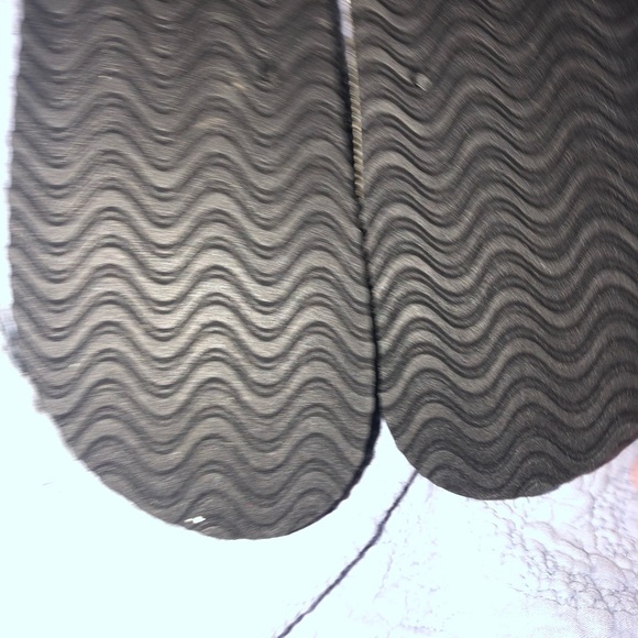 Sparkling Sandler - Picture 2 of 3